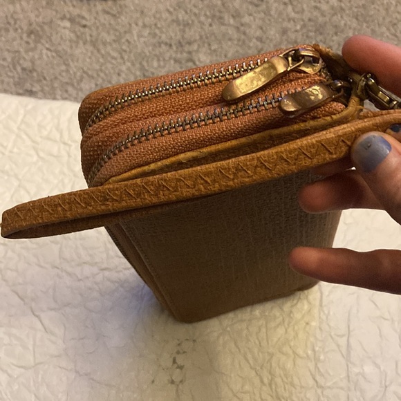 Tan/Brown 2 Zipper Pocket Wallet - Picture 3 of 7